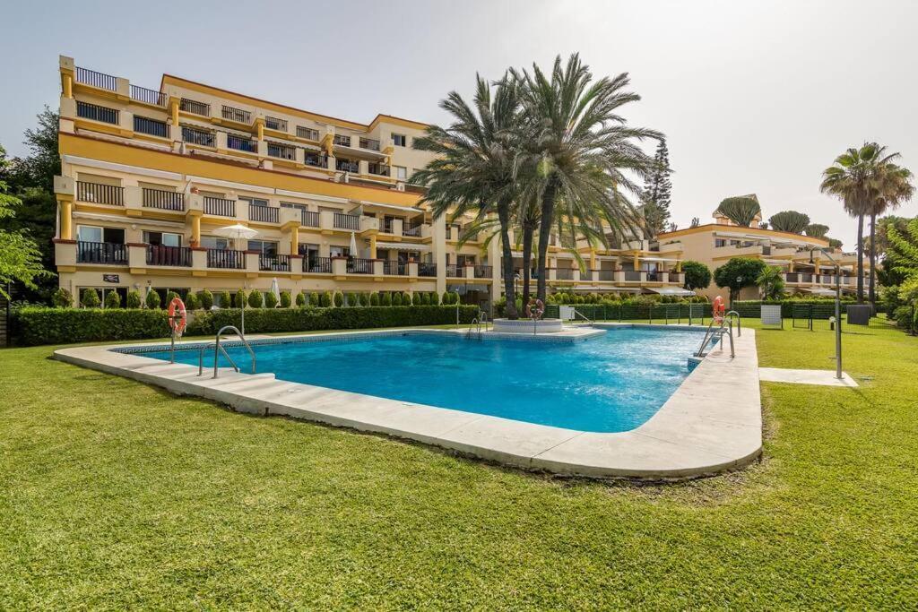 Apartamento Oleholidays 1133 Romana Playa Primera Linea Playa Marbella